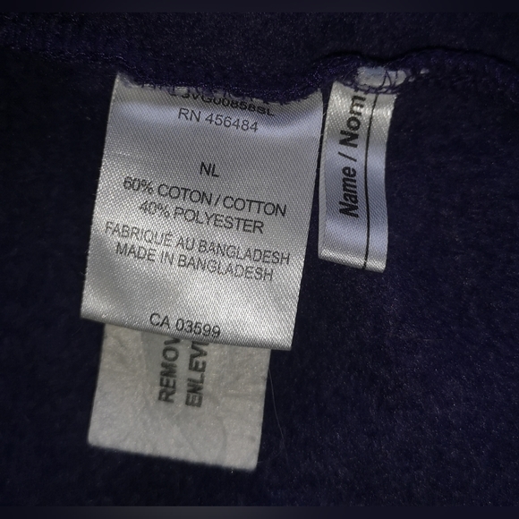 NWOT Sweater with zipper and hood. - Picture 8 of 8